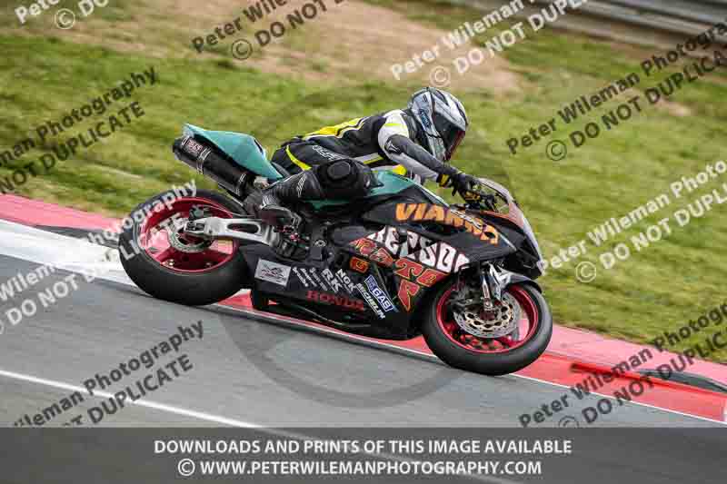 cadwell no limits trackday;cadwell park;cadwell park photographs;cadwell trackday photographs;enduro digital images;event digital images;eventdigitalimages;navarra;no limits trackdays;peter wileman photography;racing digital images;trackday digital images;trackday photos